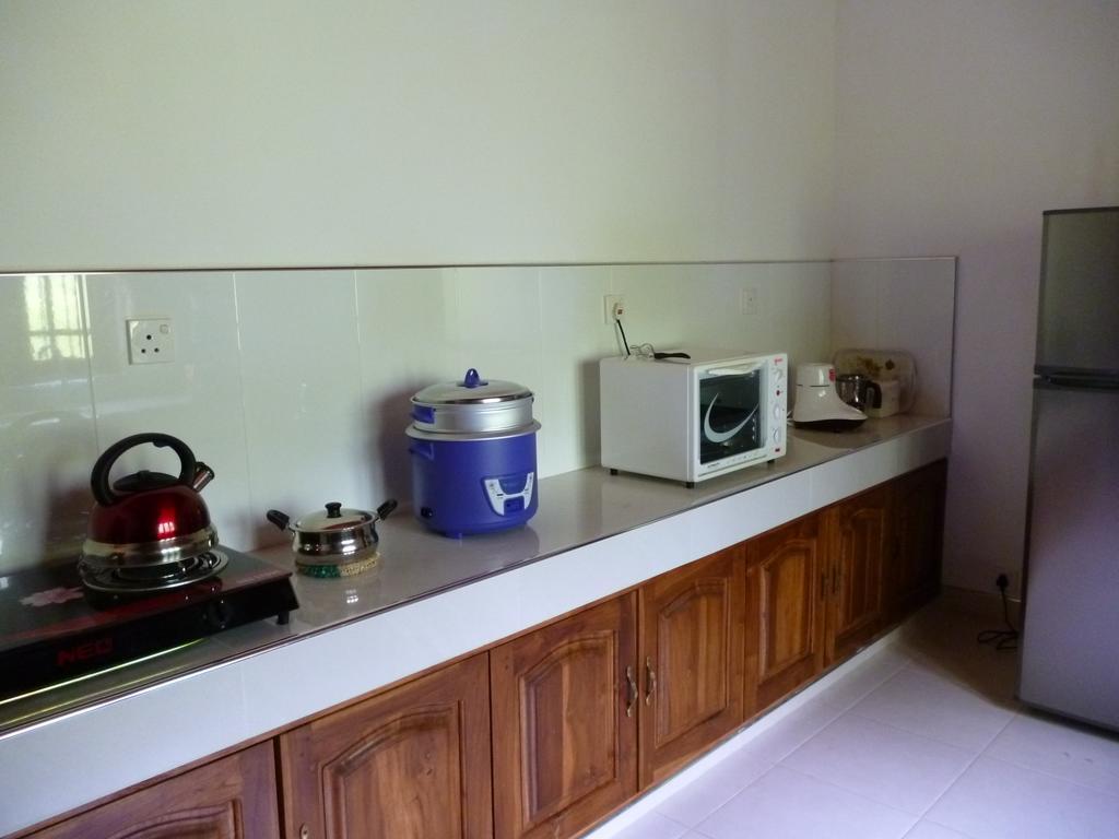 Serene Home Stay Udawalawe Exteriör bild